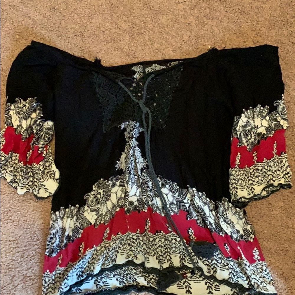 Off the shoulder T shirt